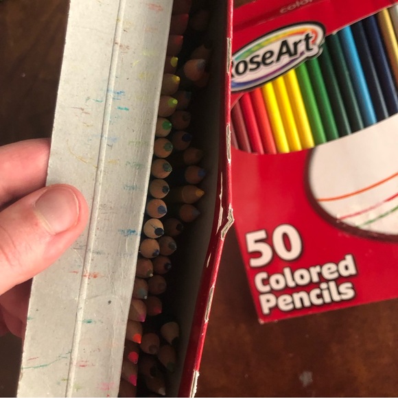 NWT 200 Rose Art Colored Pencils - Picture 7 of 8